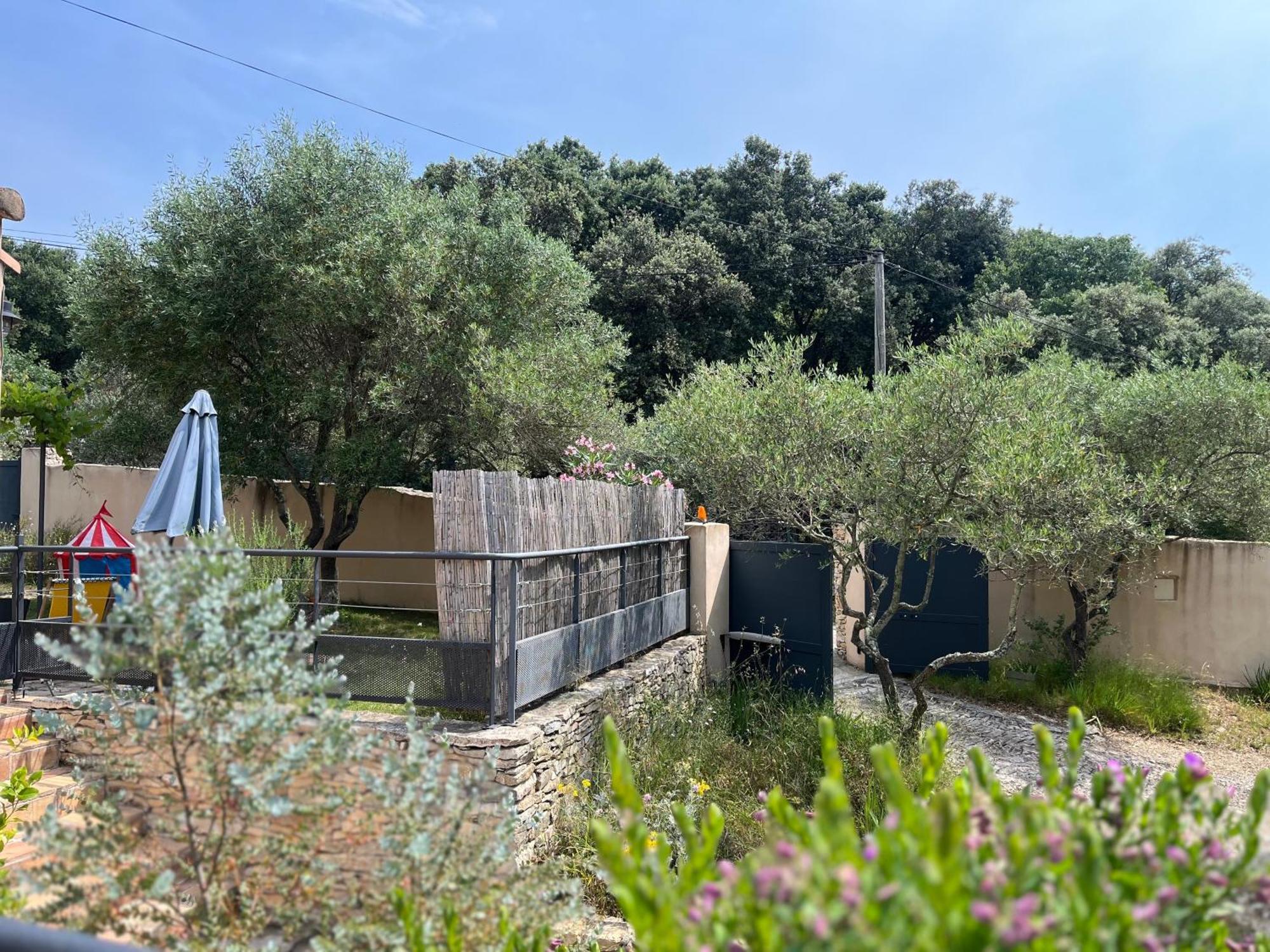 Villa Pierre Blanche Le Calme A 5Mn Du Centre Ville نيم المظهر الخارجي الصورة