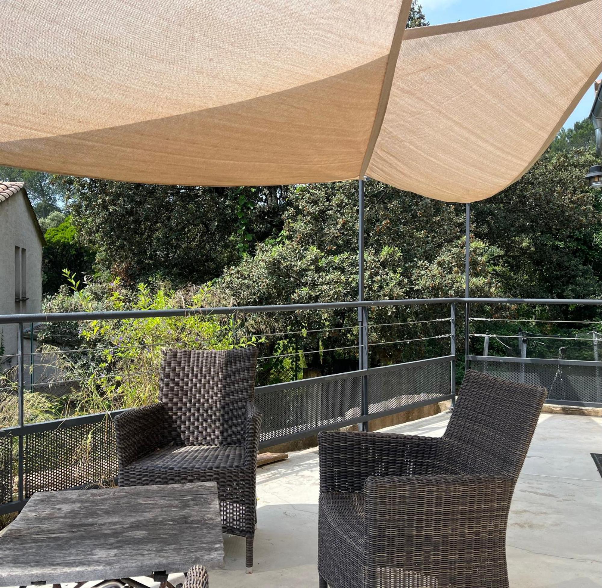 Villa Pierre Blanche Le Calme A 5Mn Du Centre Ville نيم المظهر الخارجي الصورة